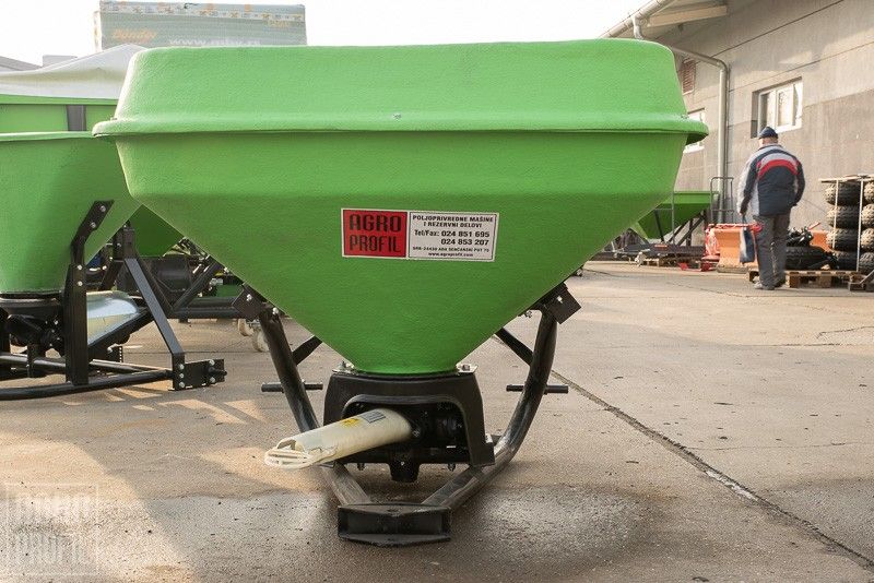 Agroprofil Metalprofil rasipači od 300 do 600 lit